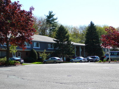 Building D (97 - 112 Farrwood Dr)
